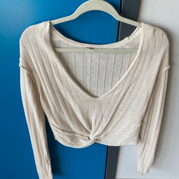 Free People Cropped Sweater - Picture 1 of 2